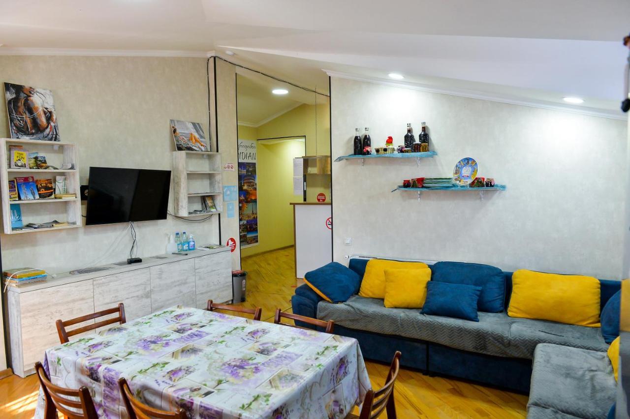 Meridian Koutaïssi Extérieur photo